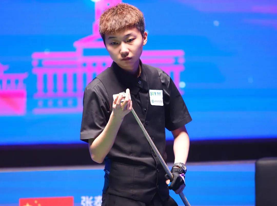 似乎是在以 似乎是在以