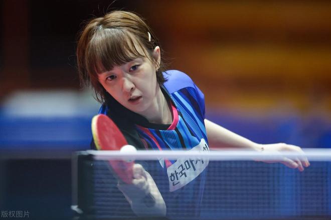 在赛场上展 在赛场上展