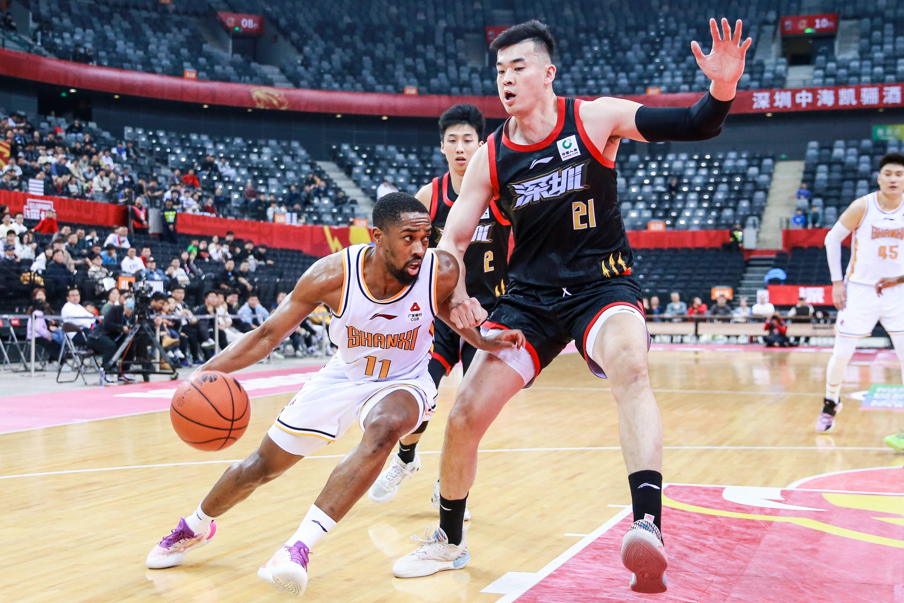 迫使对手进 迫使对手进